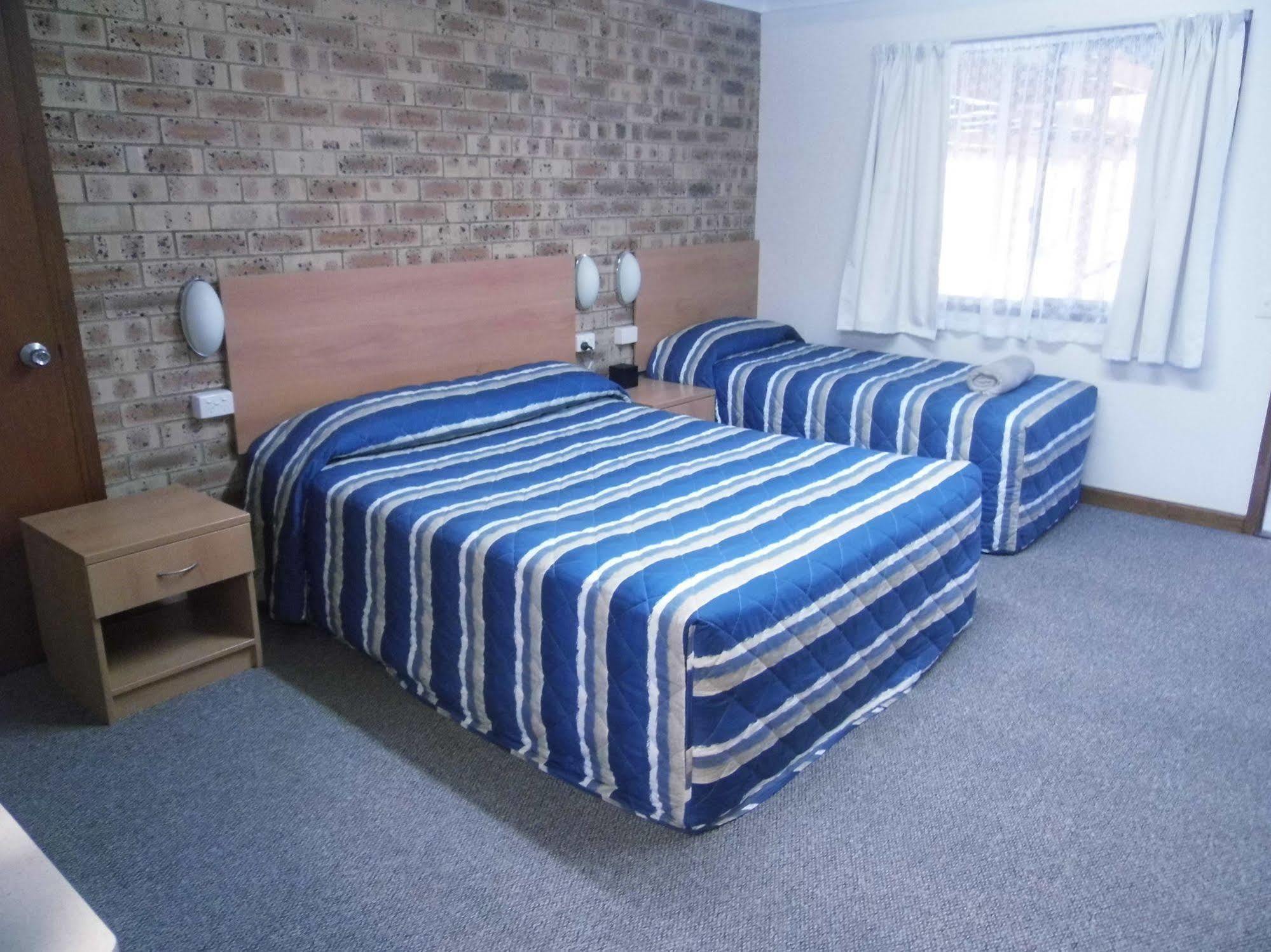 Nanango Fitzroy Motel Buitenkant foto